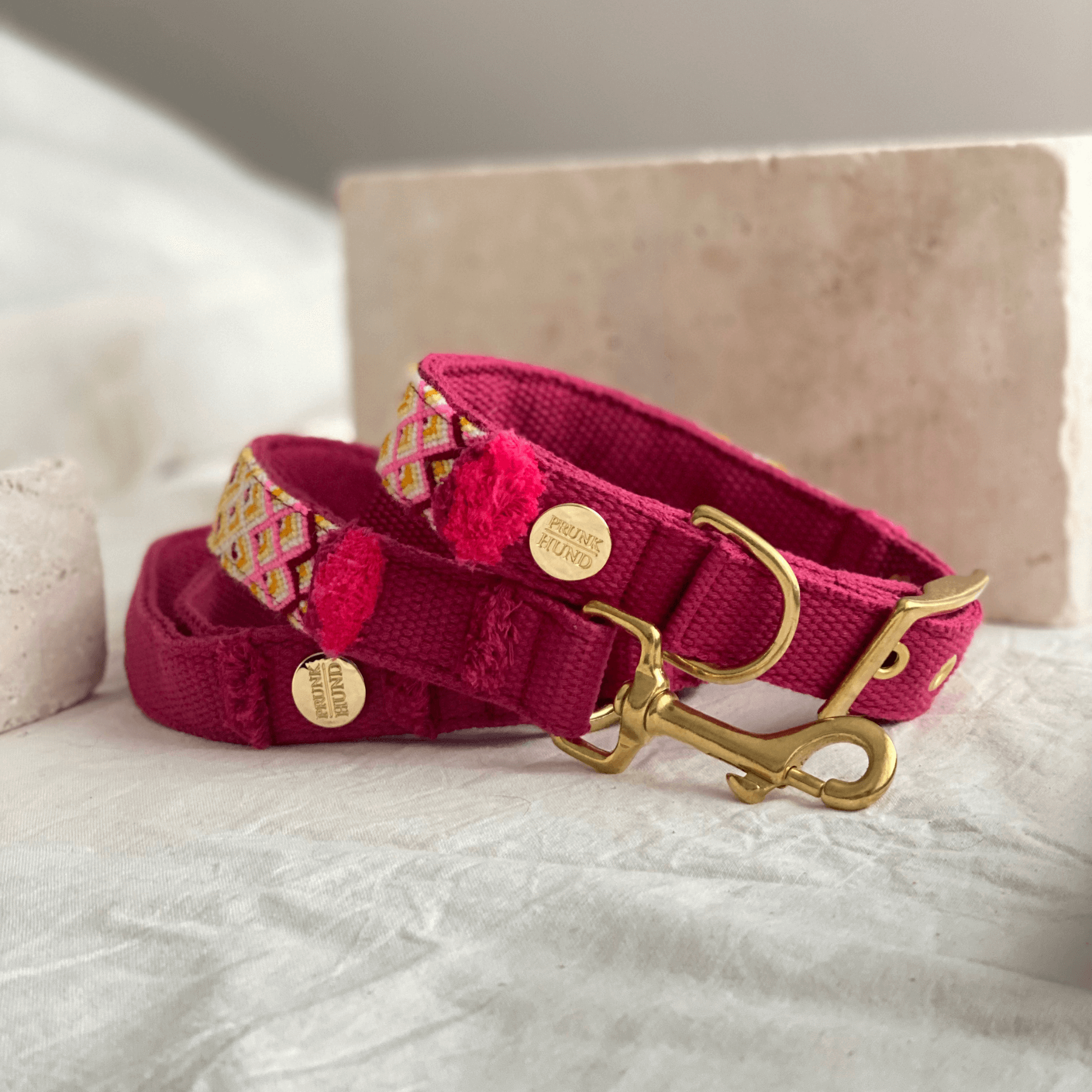 Halsband NOMA berry